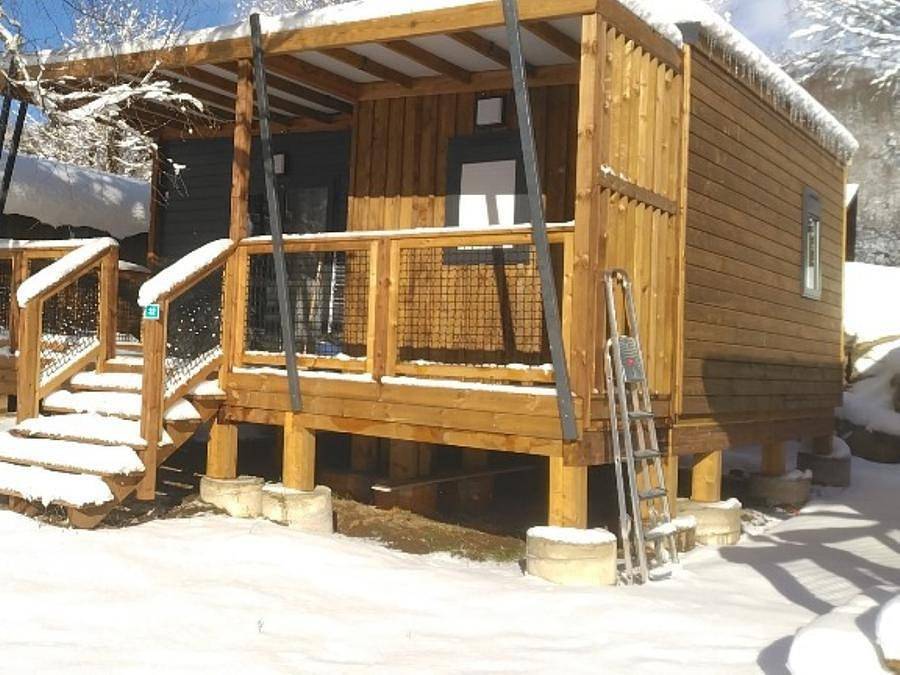 Camping la Marmotte - Chalet 4 personas - Chalet cannelle - 26.5 m2 - 2 habitaciones in La Bourboule, Parque Natural Regional Volcans d'Auvergne