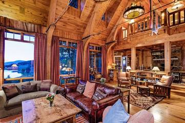 Log Cabin for 18 People in Snowmass Village, Northwest Colorado, Photo 3