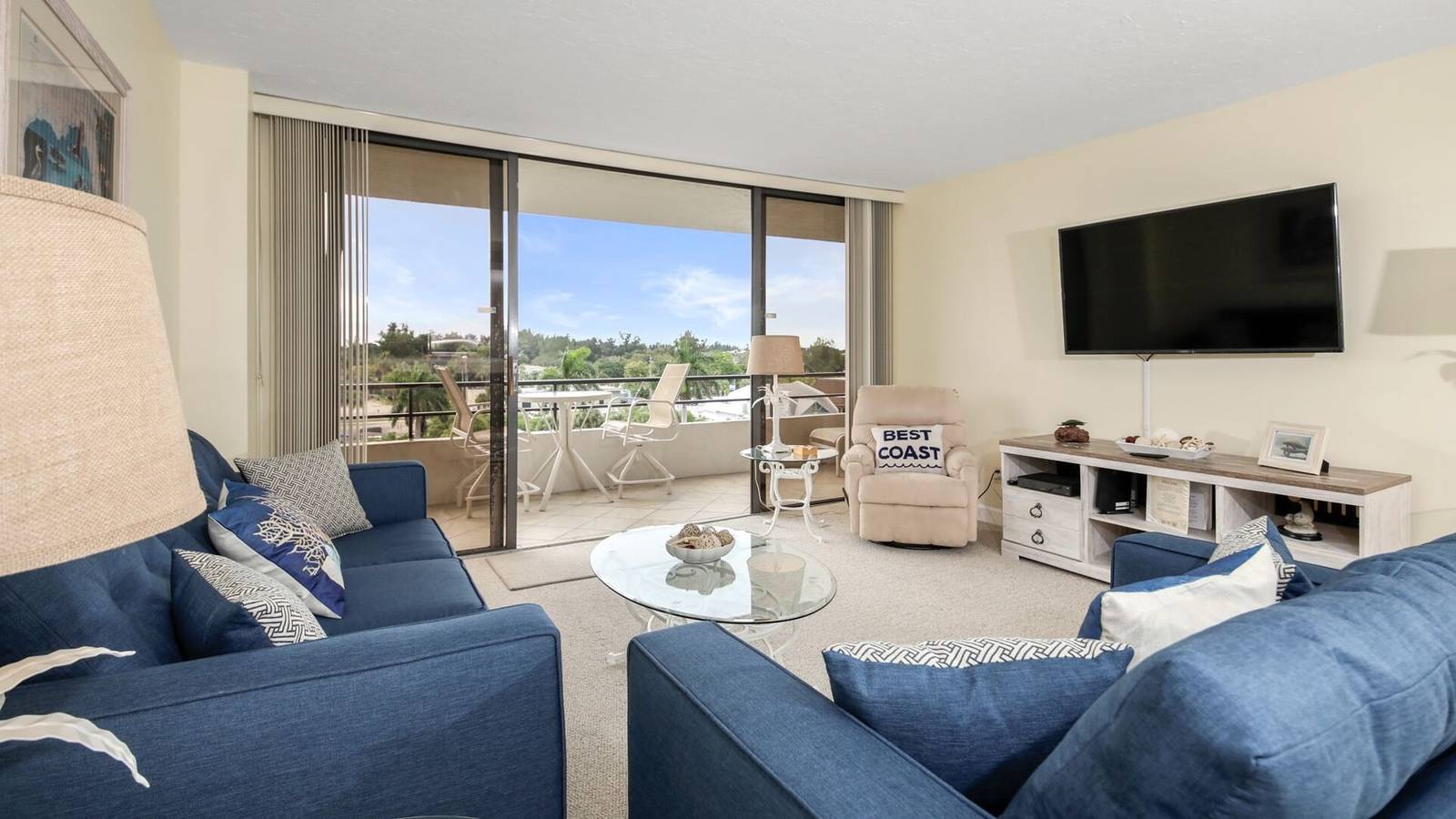 Hel lägenhet, Rent the Perfect 2 Bedroom Apartment on The Anchorage, Siesta Key Apartment 1016 in Siesta Key, Florida, Sarasota County