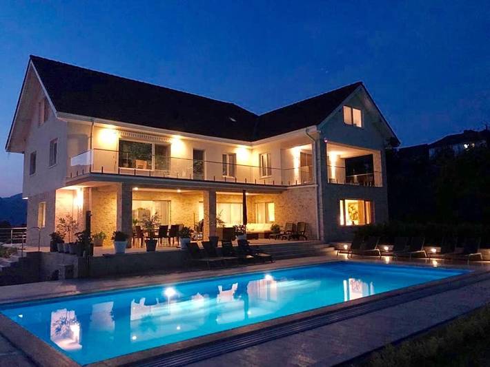 Villa pour 10 personnes, avec sauna et jardin ainsi que vue et piscine en Roumanie - 4