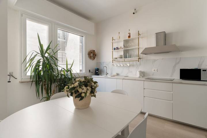 Ganze Wohnung, Ferienwohnung für 6 Personen mit Balkon/Terrasse in Mailand, Mailand Provinz