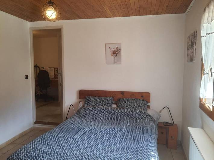 Gîte pour 2 personnes, avec Terrasse ainsi que Jardin et Vue à Bez-et-Esparon