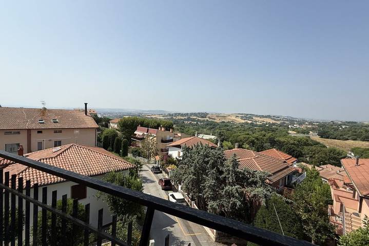 Ferienwohnung für 8 Personen, mit Balkon/Terrasse in Sirolo - 3