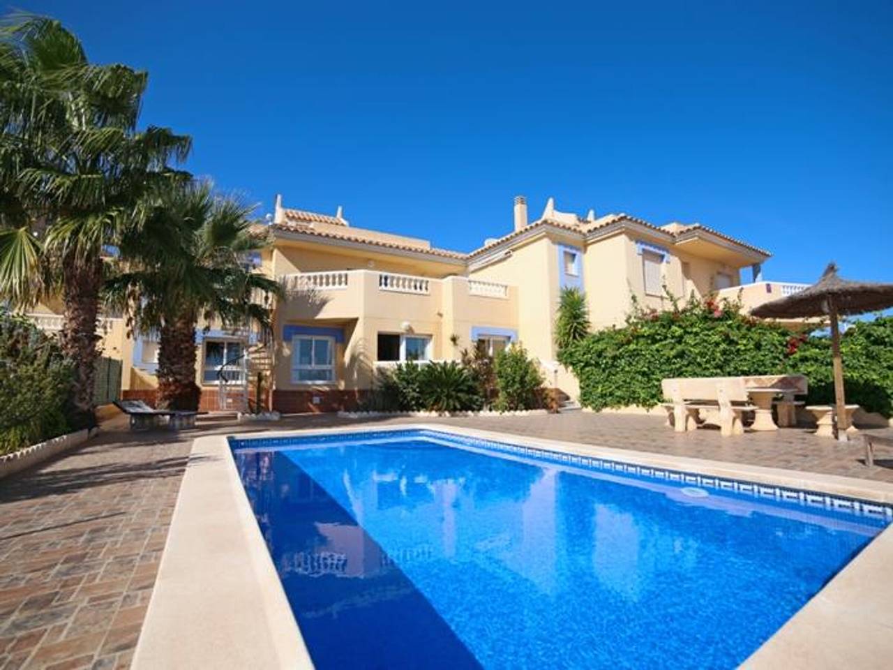 Große Villa mit Aussicht, 90m vom Strand, mit privatem Pool in Los Miradores del Puerto, San Javier
