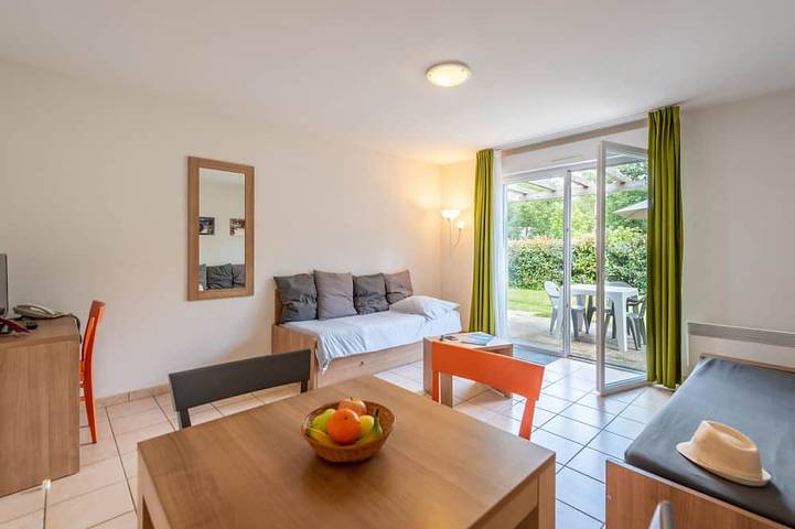 Maison de vacances pour 3 personnes, avec jardin et piscine à Saumur