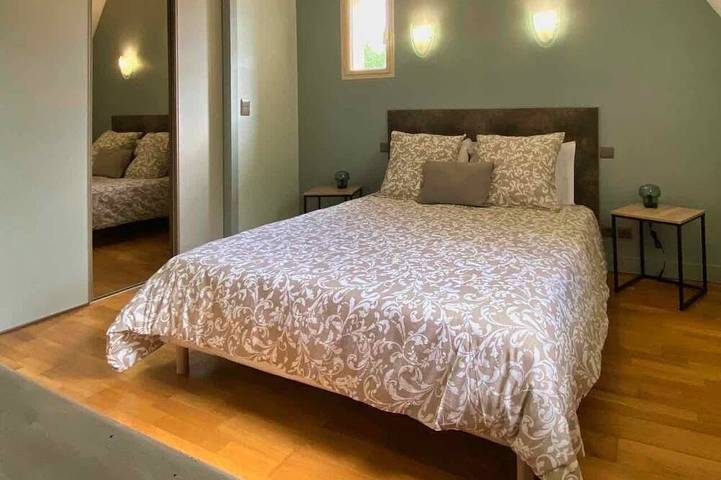 Location de vacances pour 8 personnes, avec terrasse et jardin, animaux acceptés à Saint-Geniès - 2