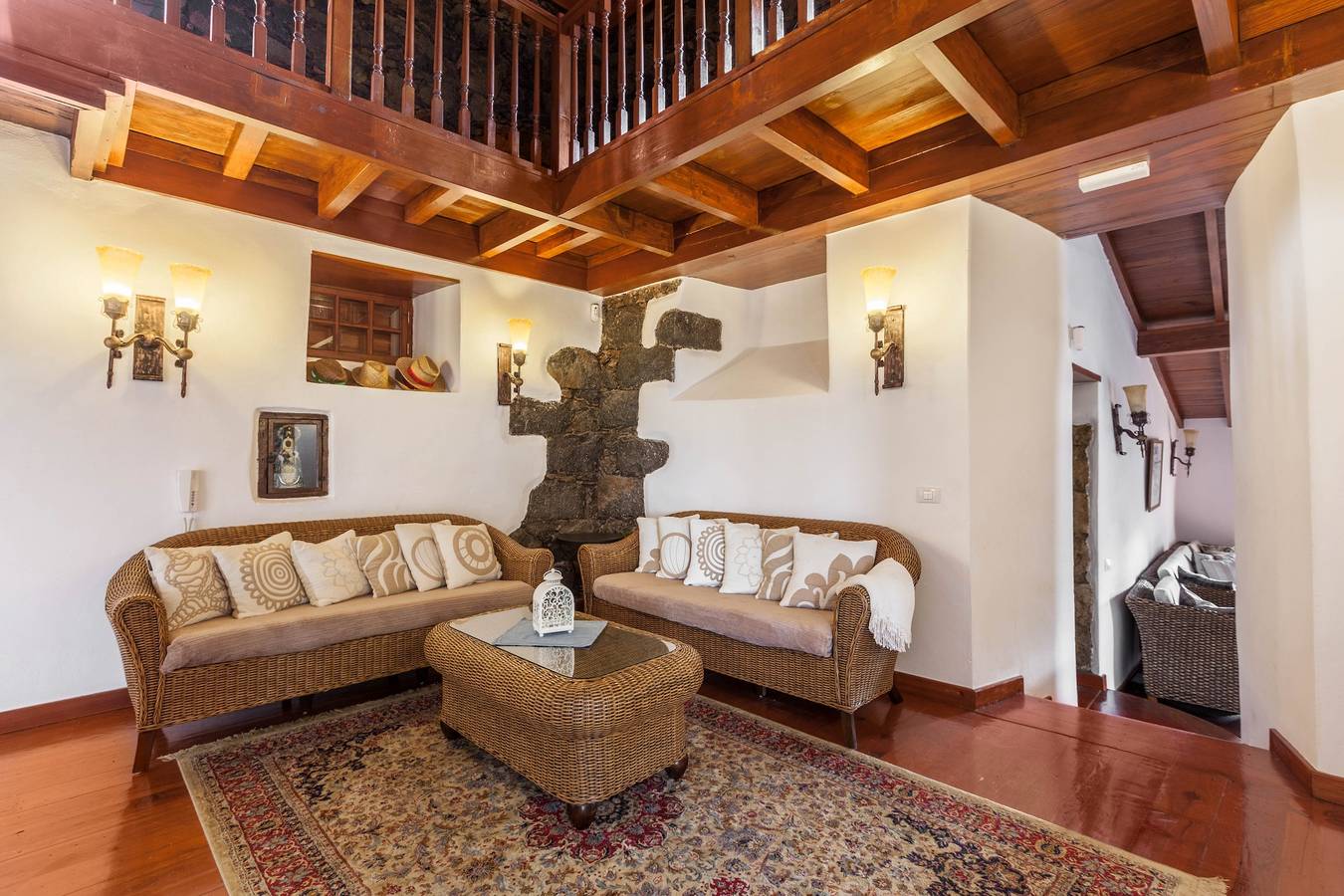 Finca "Los Viñedos Casa Rural" con vista mare, piscina comune, Wi-Fi, terrazza e giardino in La Caridad, Tacoronte