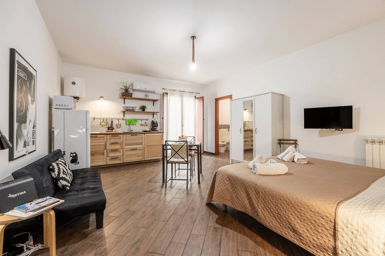 Estúdio inteiro, Apartamento 'Del Porto, Palermo' com Varanda, Wi-Fi e Ar Condicionado in Palermo, Palermo (província)
