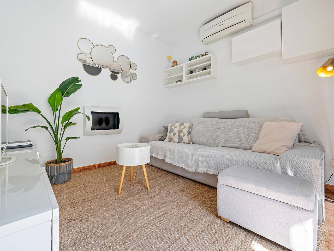 Apartamento vacacional entero, Espacio ideal parejas con terraza a 600m playa in Torredembarra, Costa Dorada