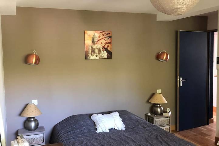 Location de vacances pour 8 personnes, avec jardin à Couze-et-Saint-Front - 2