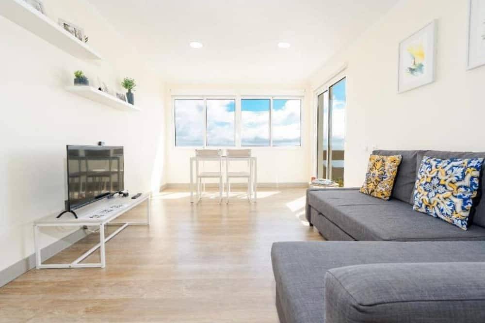 Ganze Wohnung, The Great Pearl. Ocean Views, Near Beach & Airport in Santa Cruz (Madeira), Madeira