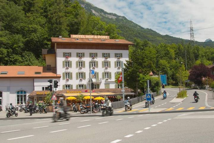 Hotel für 2 Personen, mit Terrasse und Garten sowie Ausblick in Innertkirchen