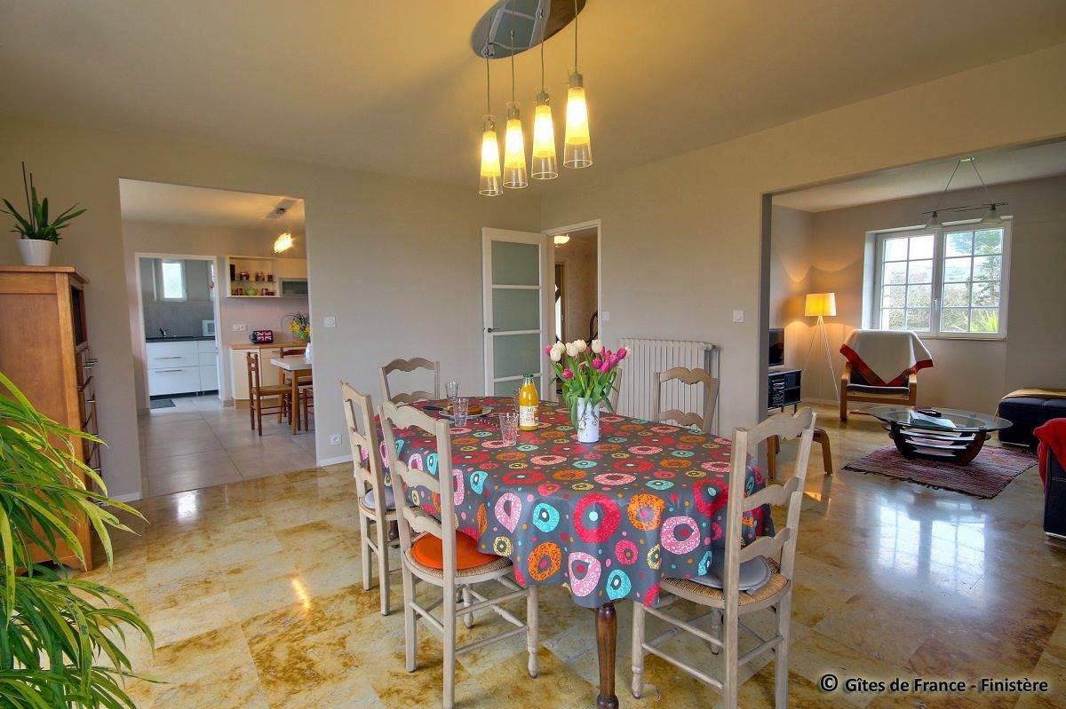 Porz donn in Loperhet, Brest region