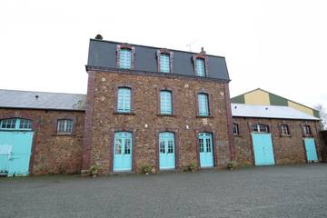 Gîte pour 11 personnes, avec jardin à Périers