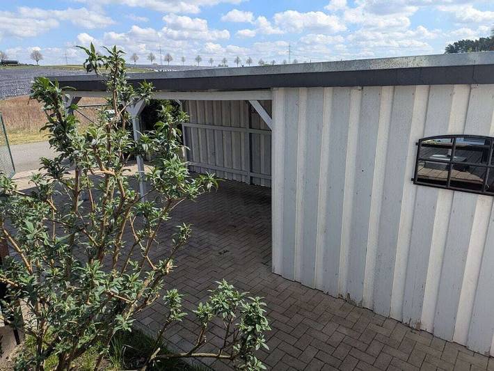 Gemütliche Unterkunft, 2 km von Mildenitz entfernt: 1-Zimmer-Wohnung mit Terrasse und Parkplatz in Mustin (Schwerin), Ludwigslust-Parchim