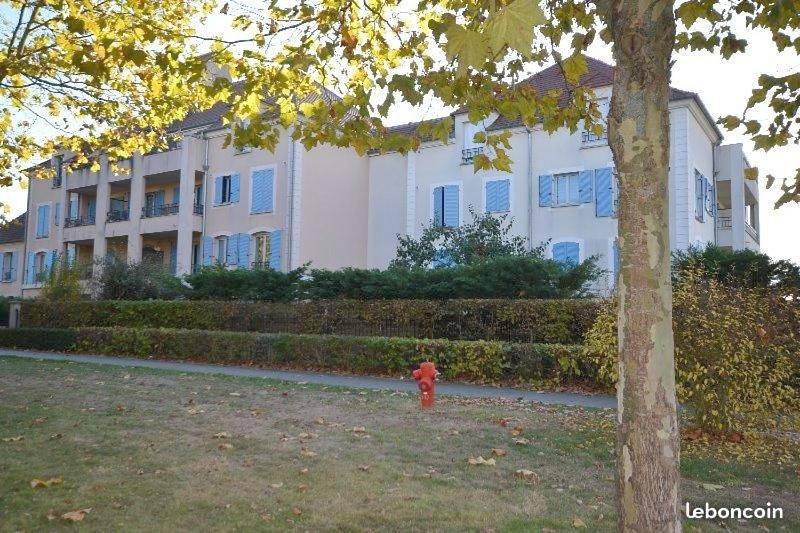 Double Room in Bussy-Saint-Georges, Seine-et-Marne