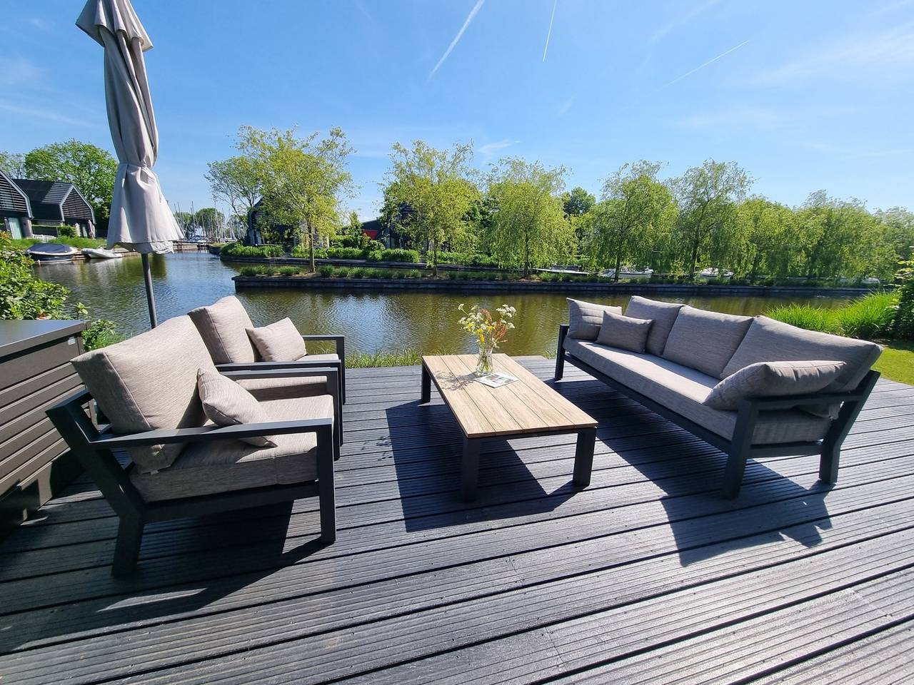 Luxuriöse freistehende 6-Personen-Watervilla direkt am Slotermeer gelegen in Balk, Ijsselmeer