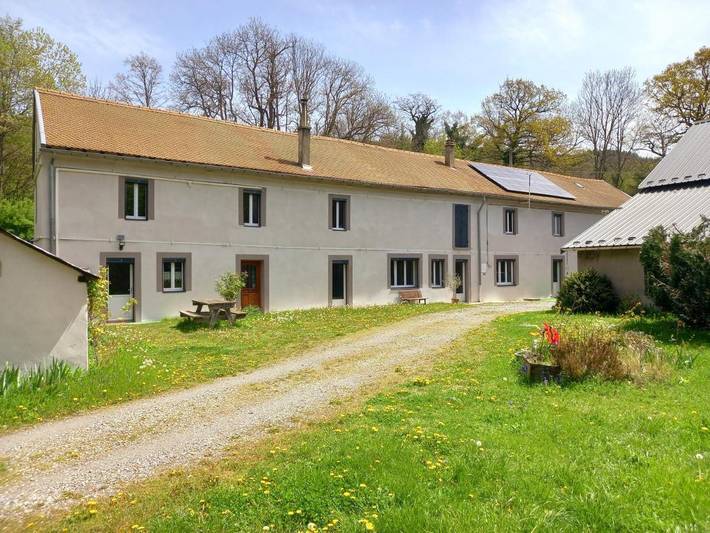 Location de vacances pour 6 personnes, avec jardin à La Motte-d'Aveillans