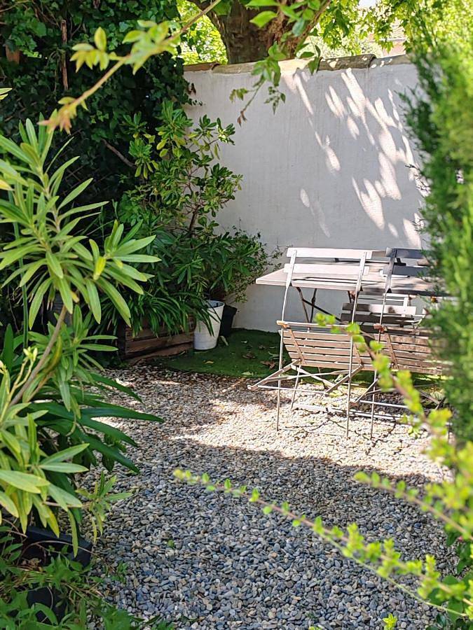 Le Petit Jardin ... in L'Isle-sur-la-Sorgue, Vaucluse