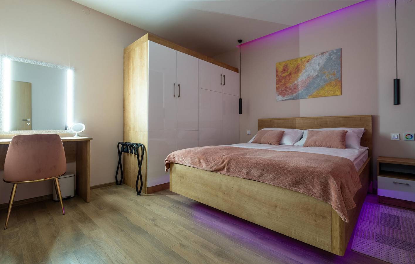 Ganze Ferienwohnung, Charmante 88 m² große Wohnung mit Pool und Terrasse in der Nähe der Drau in Osijek-Baranja