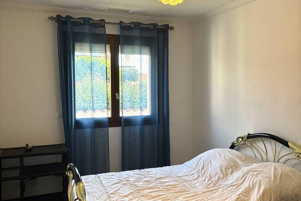 Family villa with private pool near beaches in Saint-Laurent-de-la-Salanque, Côte d'Améthyste