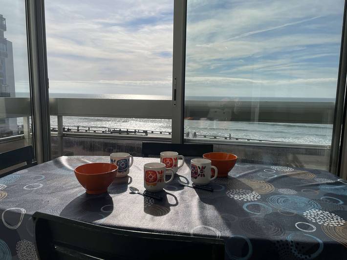 Gîte pour 4 personnes, avec balcon dans La Grande plage (Saint-Gilles-Croix-de-Vie) - 2