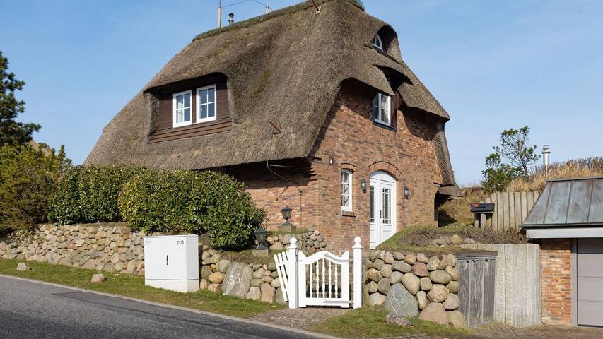 Ferienhaus für 6 Personen, mit Sauna und Garten sowie Ausblick, mit Haustier in List (Sylt)