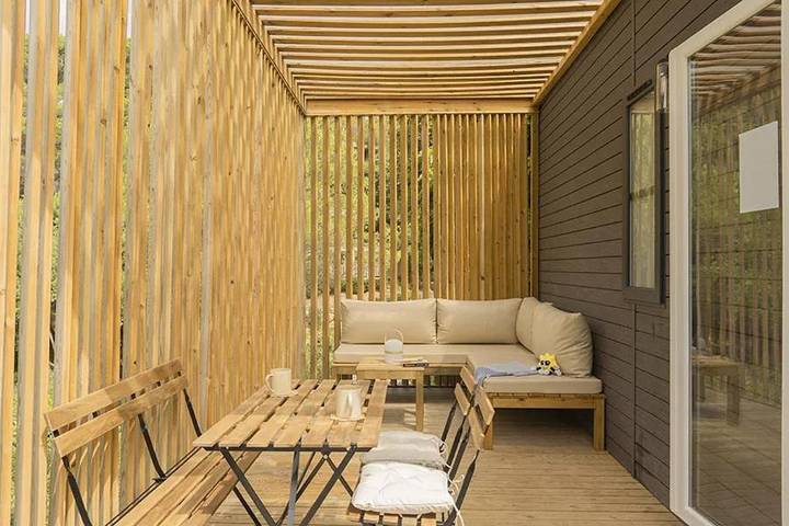 Camping pour 6 personnes, avec jardin ainsi que piscine et vue à Calella