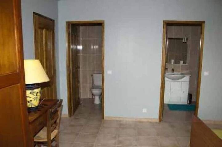 Apartamento entero, Chateaurenard: Piso / apartamento - Chateaurenard in Châteaurenard, Region de Arles