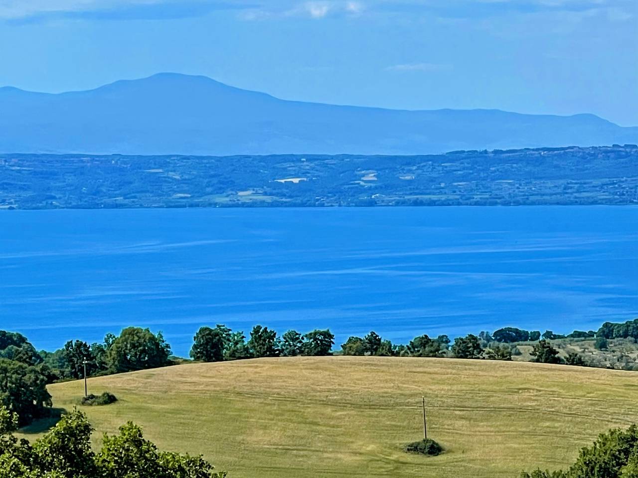 Piscina y jacuzzi - Encantadora villa en Umbria - capacidad para 24 personas in Montefiascone, Provincia de Viterbo