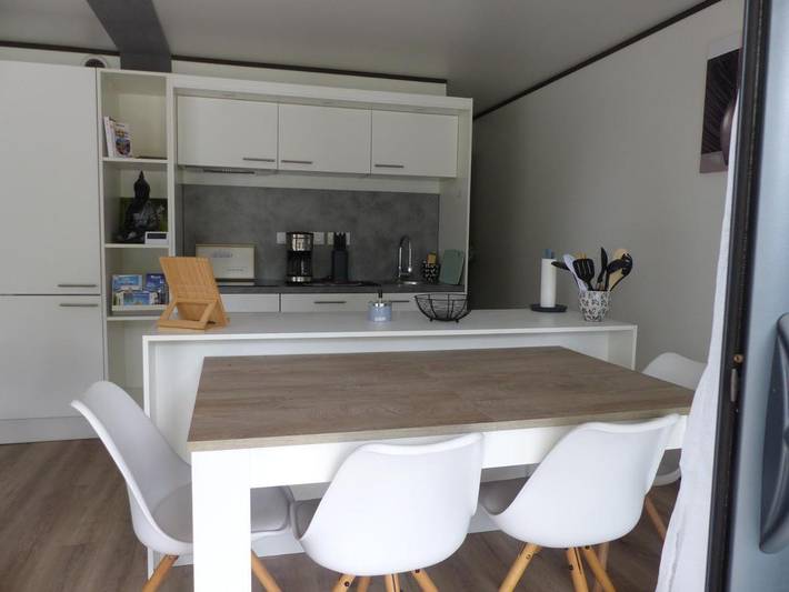 Location de vacances pour 4 personnes, avec vue sur le lac et piscine ainsi que vue et jardin, animaux acceptés à Olonzac - 4