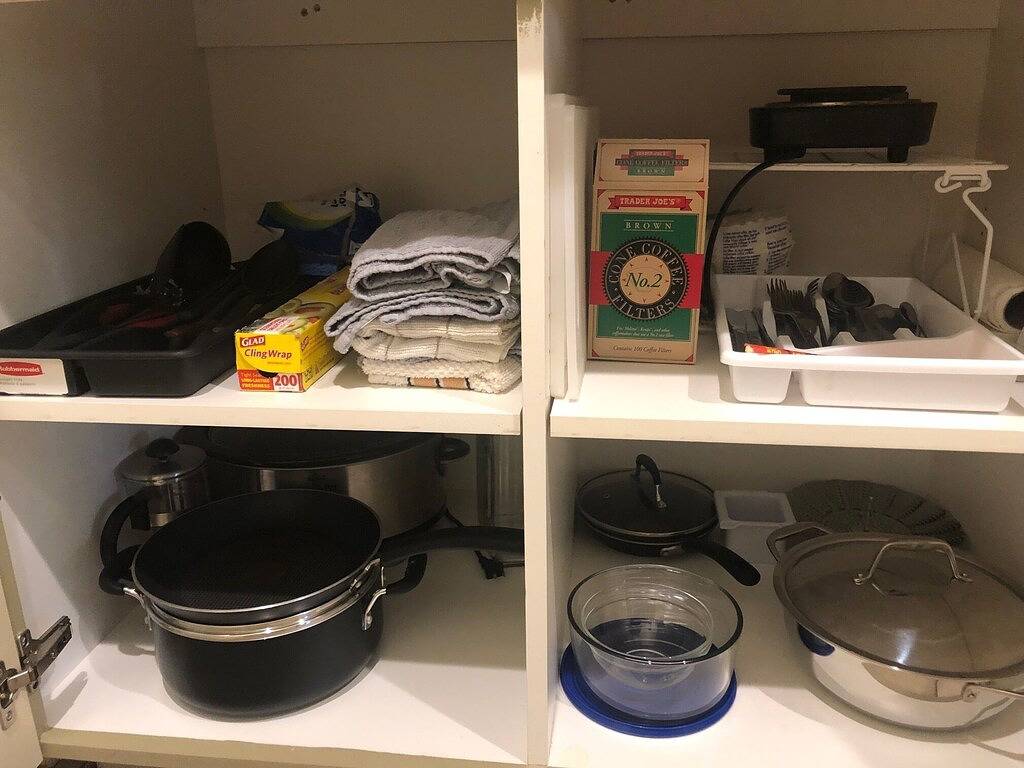 Ganze Wohnung, River Retreat Luxus Studio mit Whirlpool, Küche, in der Nähe des Flusses. in Redding, Shasta County