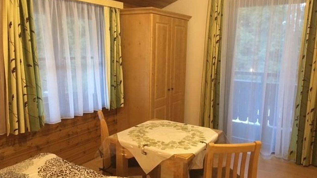 Doppelzimmer für 2 Personen (12 m²) in Strobl in Abersee, Strobl