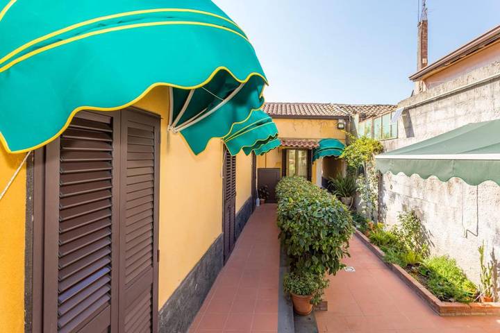 Appartamento per 7 persone, con Balcone e Terrazza nonché Giardino e Panorama a Belpasso