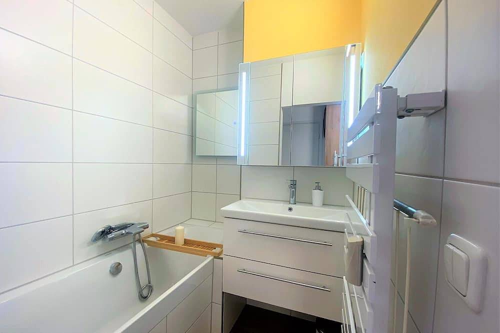 Geheel appartement, Ferienwohnung \"bergblick\" in Weißensee, Füssen