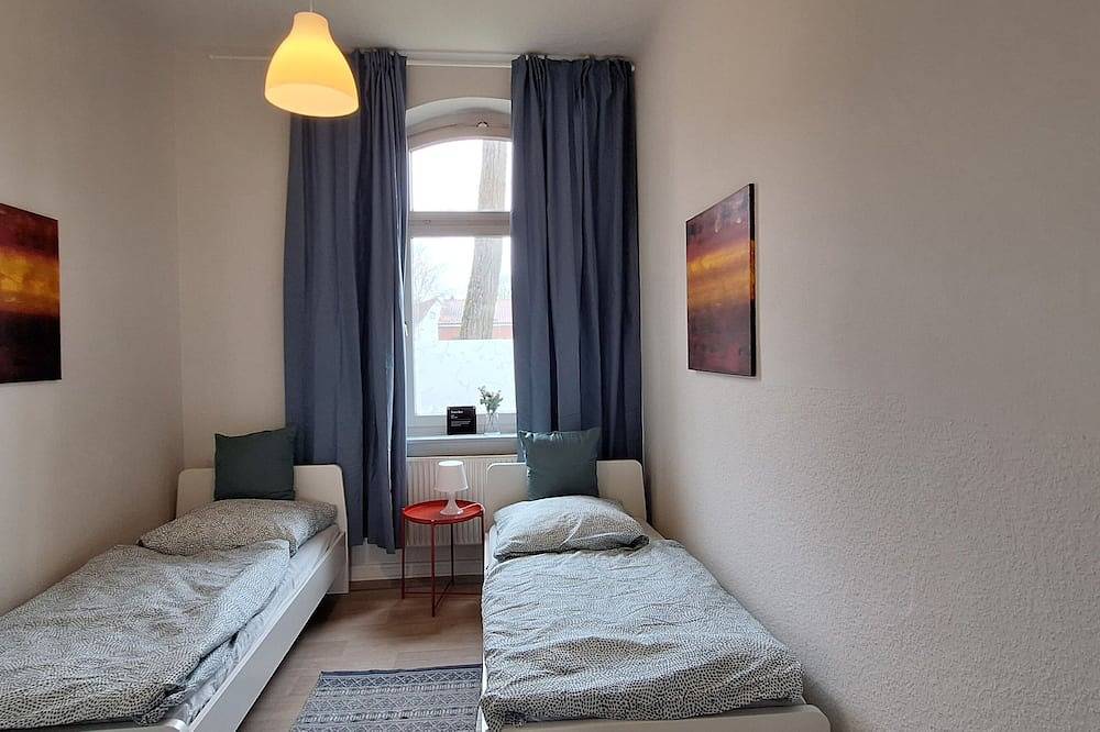 Ganze Wohnung, Toller Moderne Altbau Wohnung in Hohenlockstedt, Kreis Steinburg