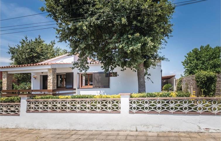 Casa de vacaciones para 7 personas, con piscina además de terraza y jardín, Familias con niños en Selva - 2