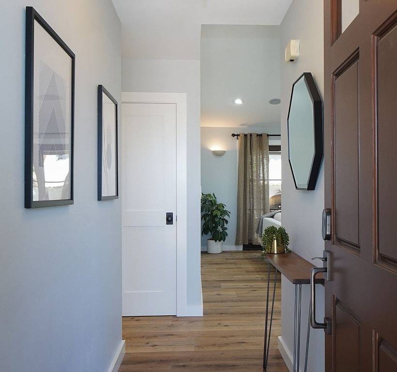 Gorgeous Detached Custom Craftsman Home - Walk to Beach! in Encinitas, San Diego County