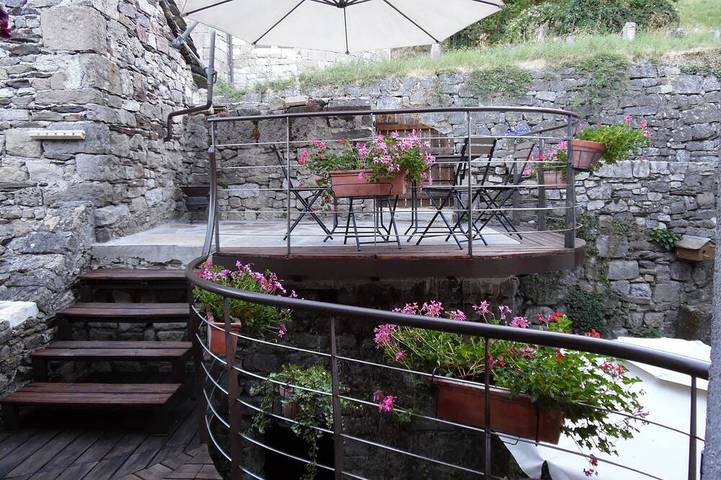 Gîte pour 6 personnes, avec terrasse à Barre-des-Cévennes