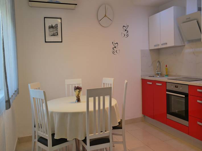 Ferienhaus für 5 Personen, mit Garten und Terrasse sowie Pool, mit Haustier in Silo (Krk) - 4