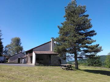 Gîte pour 22 personnes, animaux acceptés dans Cascades du Hérisson