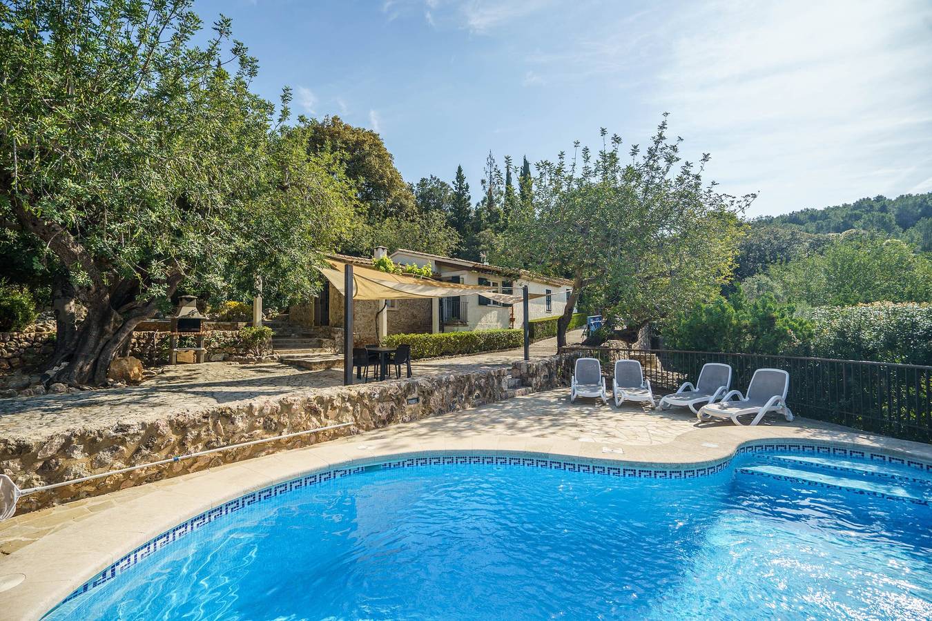 Can Miquel: Charme und Pool nahe Altstadt von Pollença in Pollença Stadt, Pollença