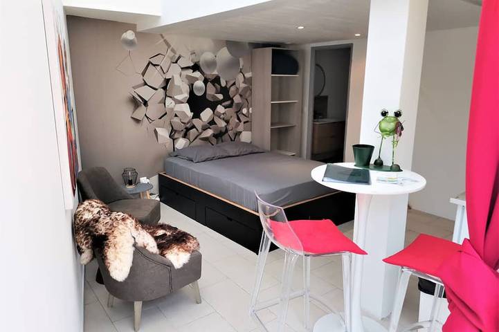 Gîte pour 2 personnes, avec jardin dans Île du Levant - 2