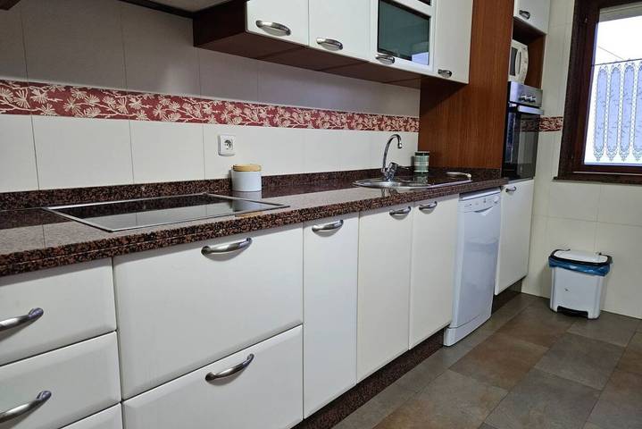 Appartement entier, Grand Appartement avec Cuisine Équipée et Wi-Fi in Tapia de Casariego, Côte Cantabrique