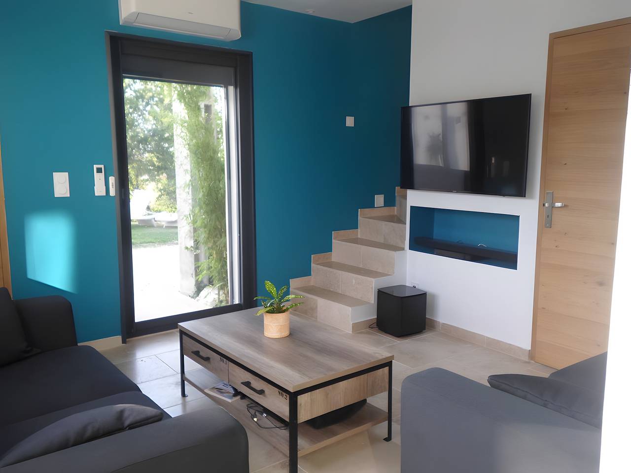 Villa 'Du Château Vaison' avec vue sur la montagne, Wi-Fi et climatisation in Saint-Marcellin-lès-Vaison, Parc naturel régional du Mont-Ventoux