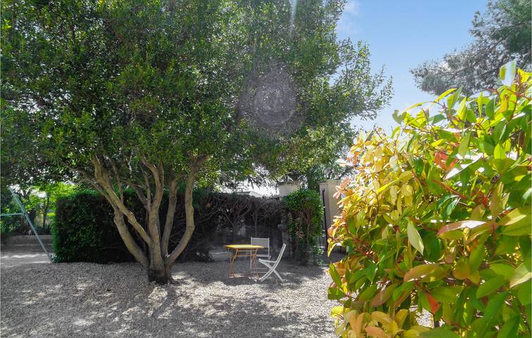 Acogedora escapada a Rasteau con aparcamiento y WiFi in Rasteau, Vaucluse