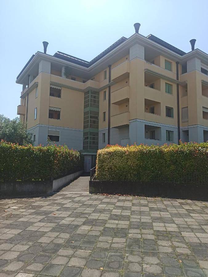 Appartamento per 4 persone, con giardino e panorama nonché balcone in Pordenone