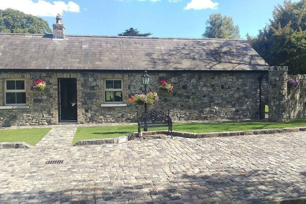 Alensgrove Cottages No. 08 in Celbridge ED, County Kildare
