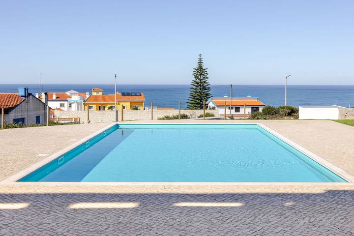 Casa de férias para 4 pessoas, com piscina em Marinha Grande
