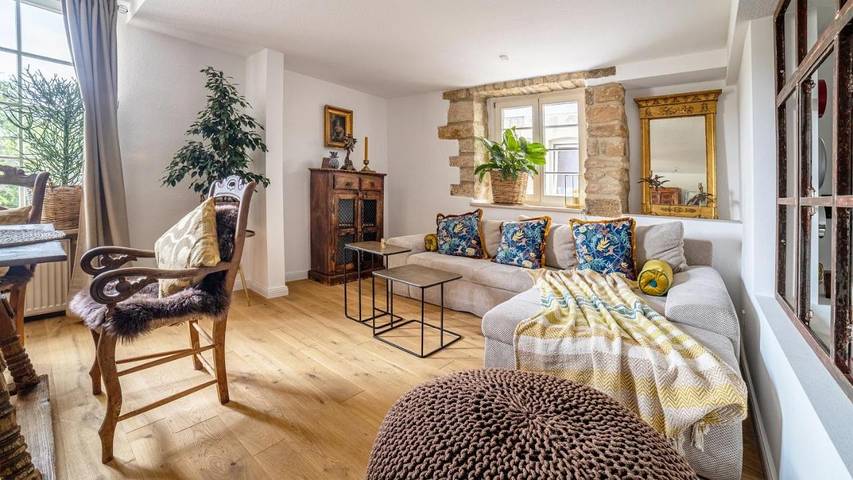 Ferienwohnung für 2 Personen, mit Balkon und Terrasse sowie Ausblick in Gimmeldingen